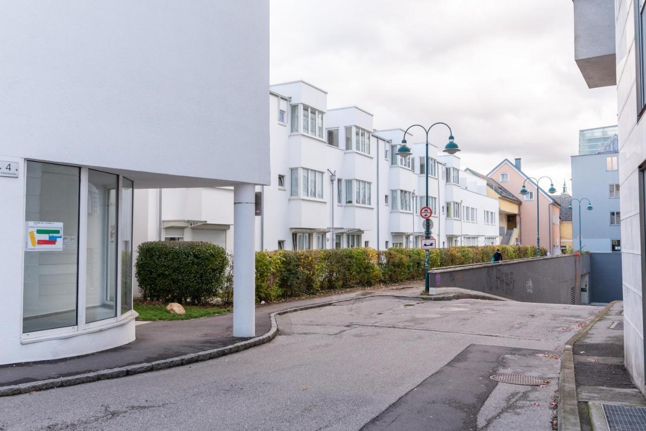 Limehome Linz Friedrichstrasse Exteriör bild